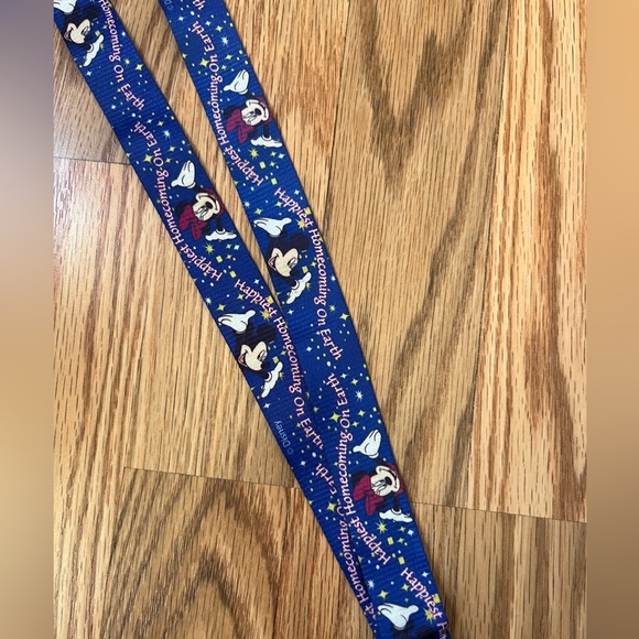 Disney’s Happiest Homecoming On Earth Mickey And Minnie Mouse Lanyard – One Size - Picture 2 of 7
